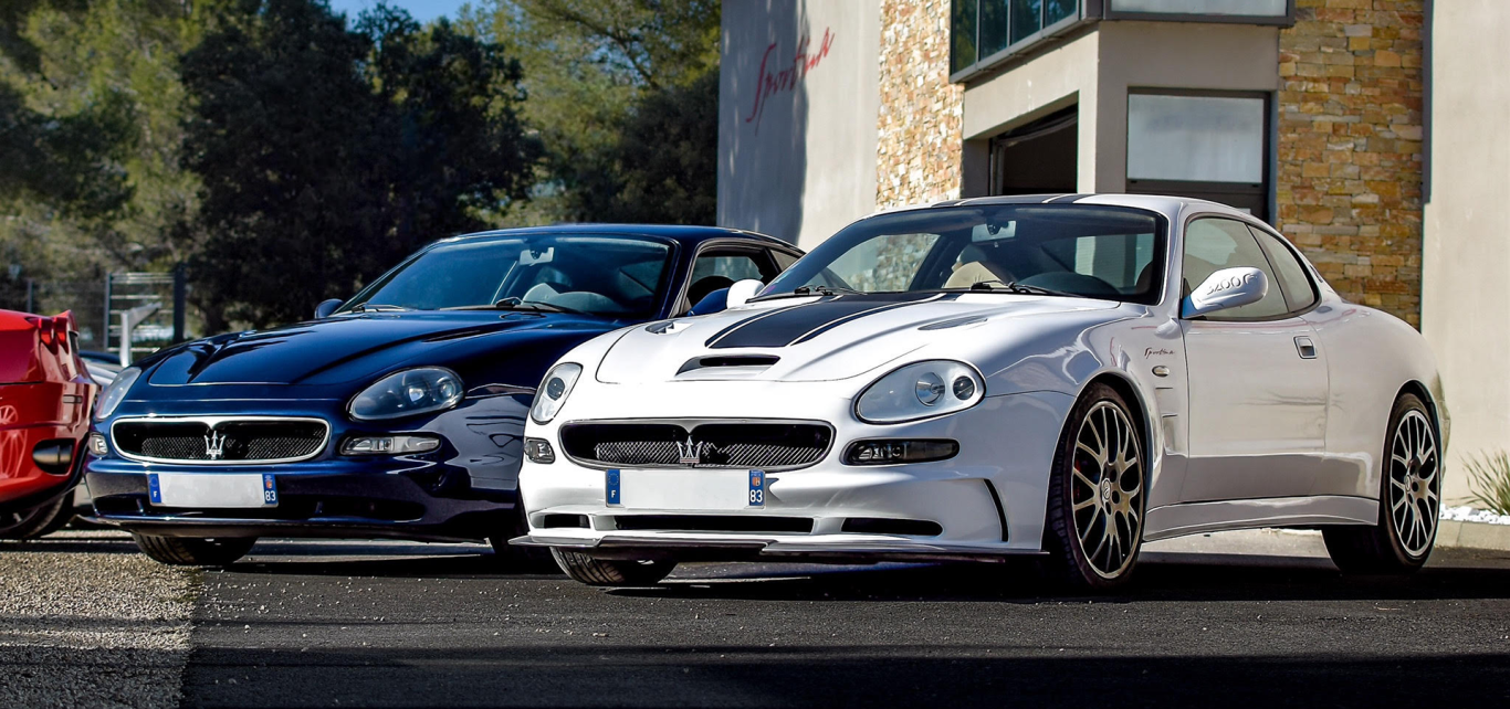 Maserati 3200 GT préparée par Sportina Design avec des éléments de carrosserie en carbone, améliorant l'esthétique et les performances